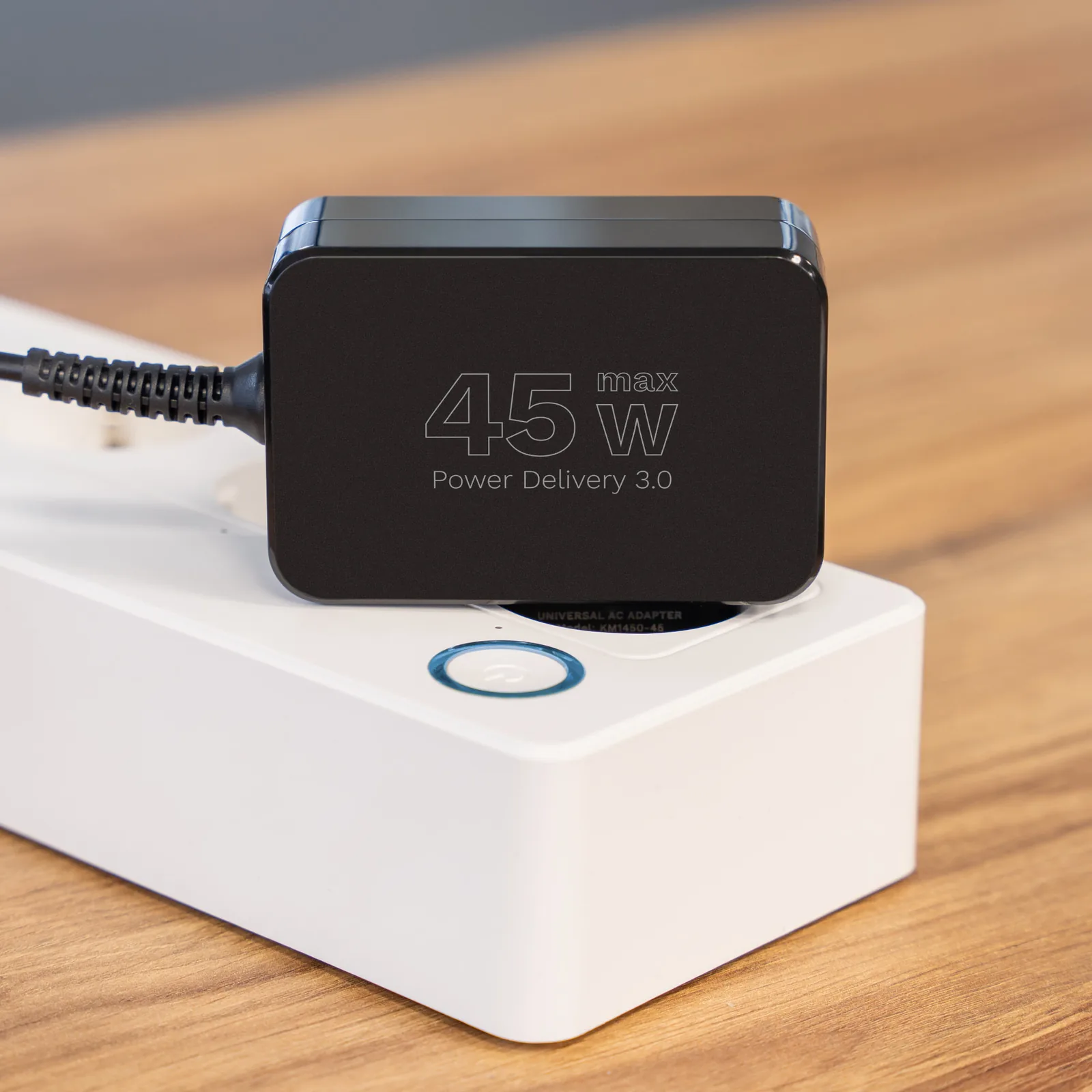 Univerzálny napájací adaptér pre notebook 45 W USB-C PD, 7 koncoviek L-KM1450-45 detail 2
