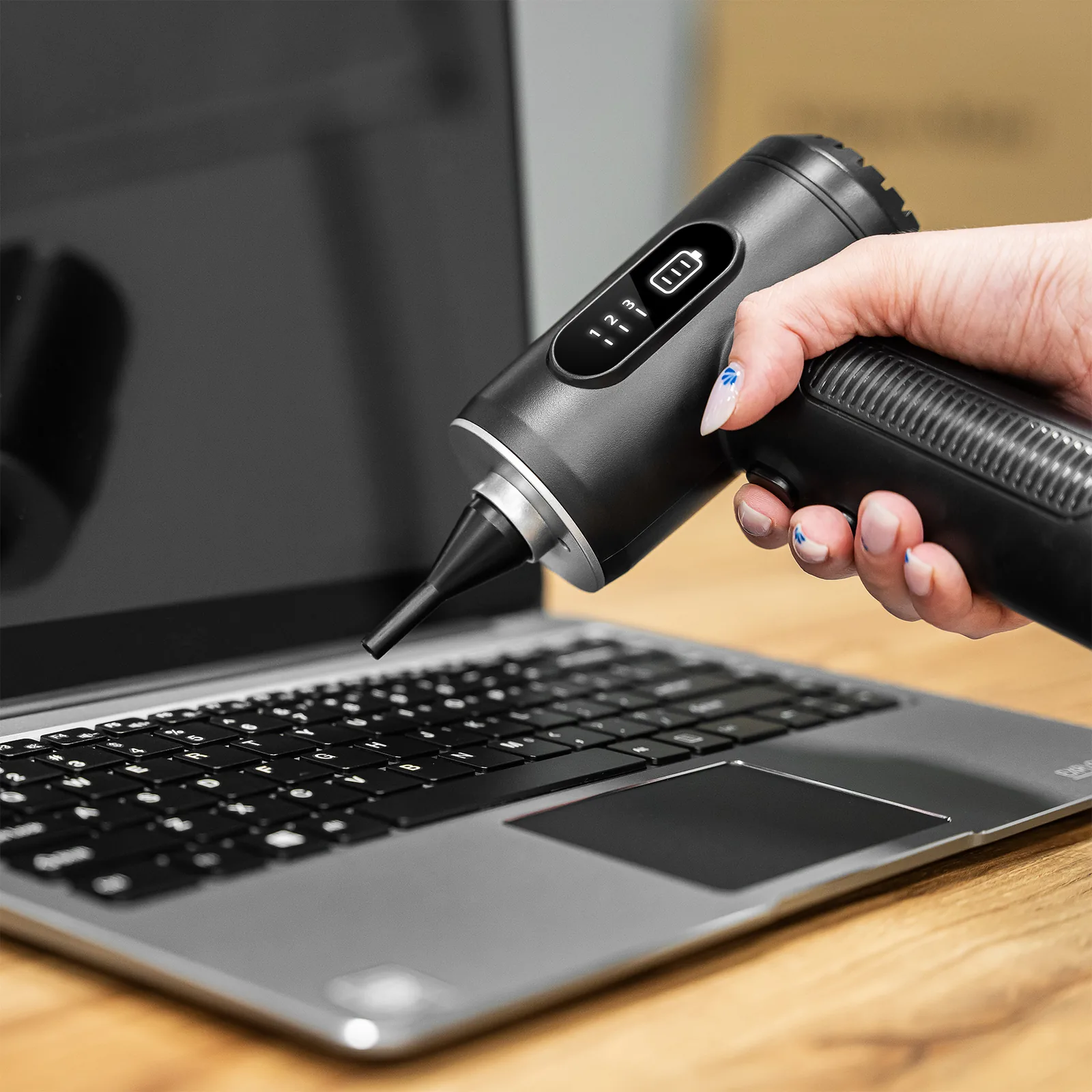 Ručný kompresor a elektrický fukár na čistenie Teesa 75 W, 6000 mAh, 5 nadstavcov L-TSA5018 detail 2