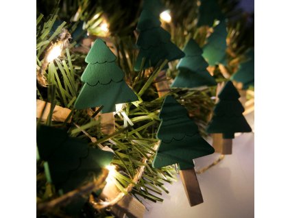 LED SVETELNÁ REŤAZ NA BATÉRIE - DREVENÉ STROMČEKY S KLIPOM *3959