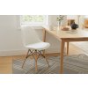 PLASTOVÁ STOLIČKA NA DREVENÝCH NOHÁCH S VANKÚŠOM - BIELA *2936