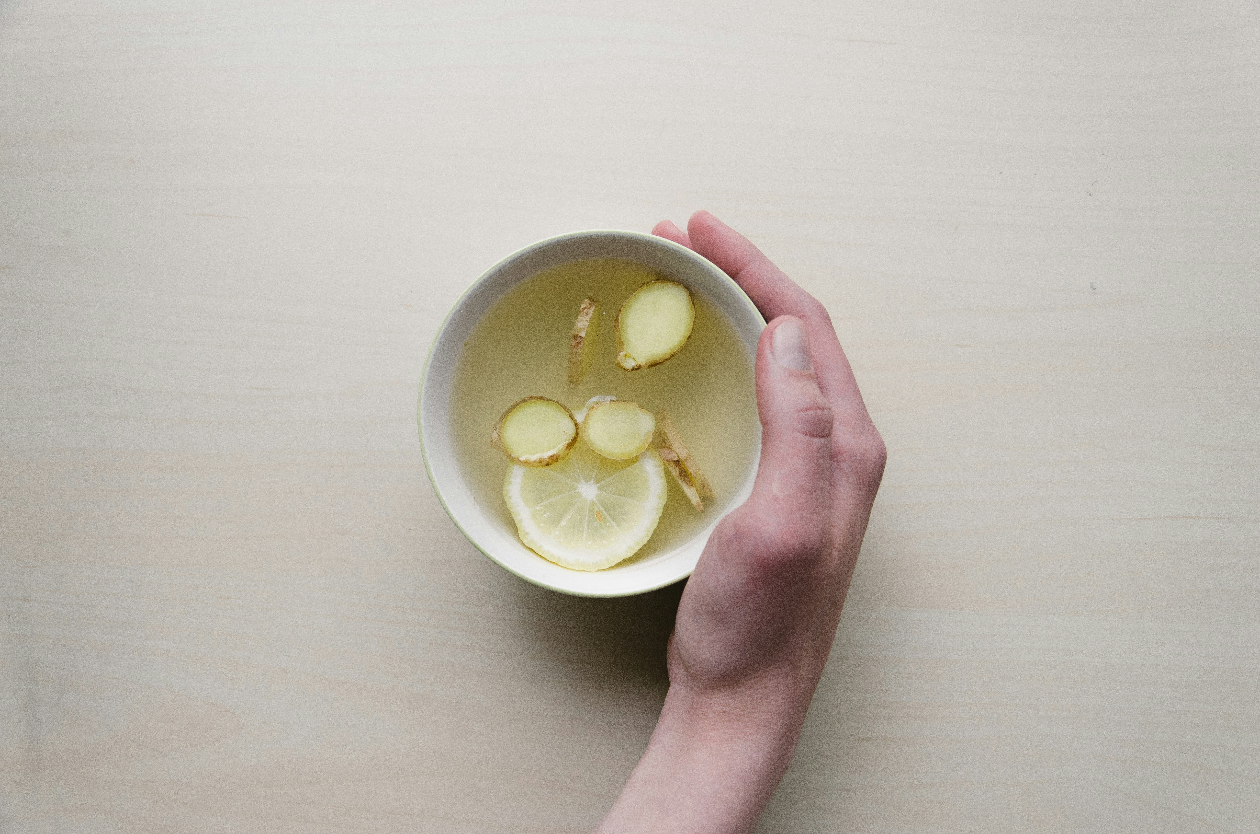 Jarní detox, který vám nakopne tělo i mysl | Pack&Care