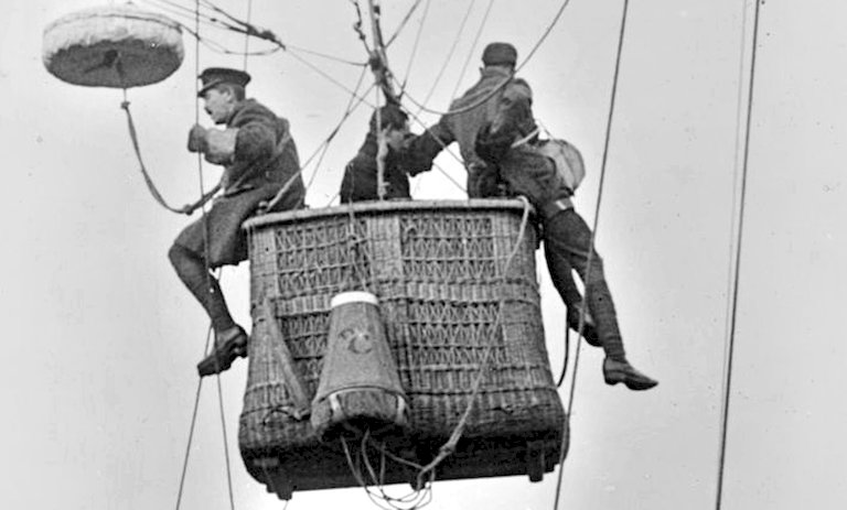 parachute-from-hot-air-balloon_768