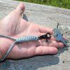 paracord přívěsek závěska na klíče barva reflex šedá