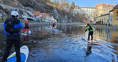 Jak se obléct na paddleboard v chladnějším období