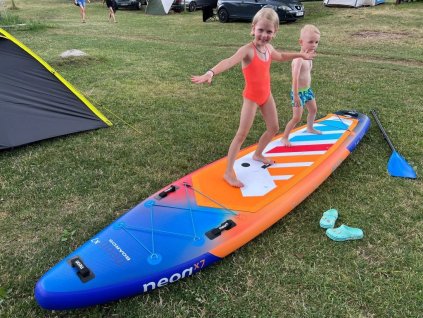 6122 4 neon x7 paddlebordy nafukovaci touring paddleboardy cz