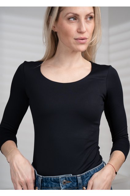 Tričko se středním kulatým výstřihem, 3/4 rukáv - černá