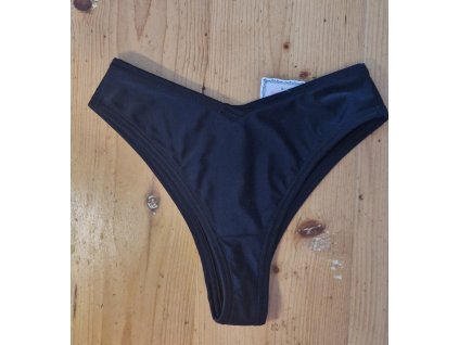 em bikini brazil cerne