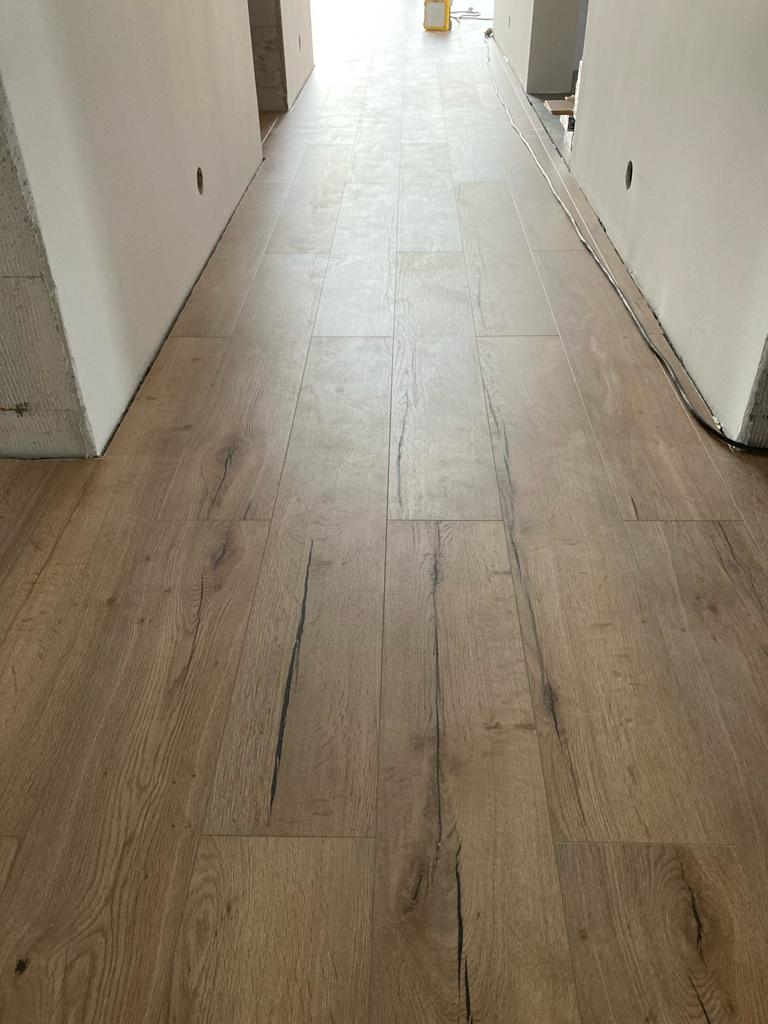 Egger Home Classic AQUA+ Dub Creston Přírodní