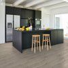 laminatova podlaha parador basic 600 dub 1744355 v kuchyni