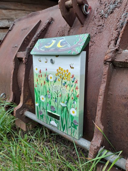 Bemalter Briefkasten – Wiesenblumen 055