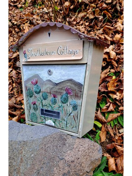 Bemalte Briefkasten - Distel 057