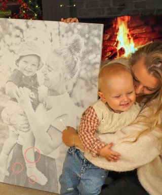 Peaceful Christmas moments. ✨ A mom and daughter dot their Christmas artwork under the tree. Simple creativity that...