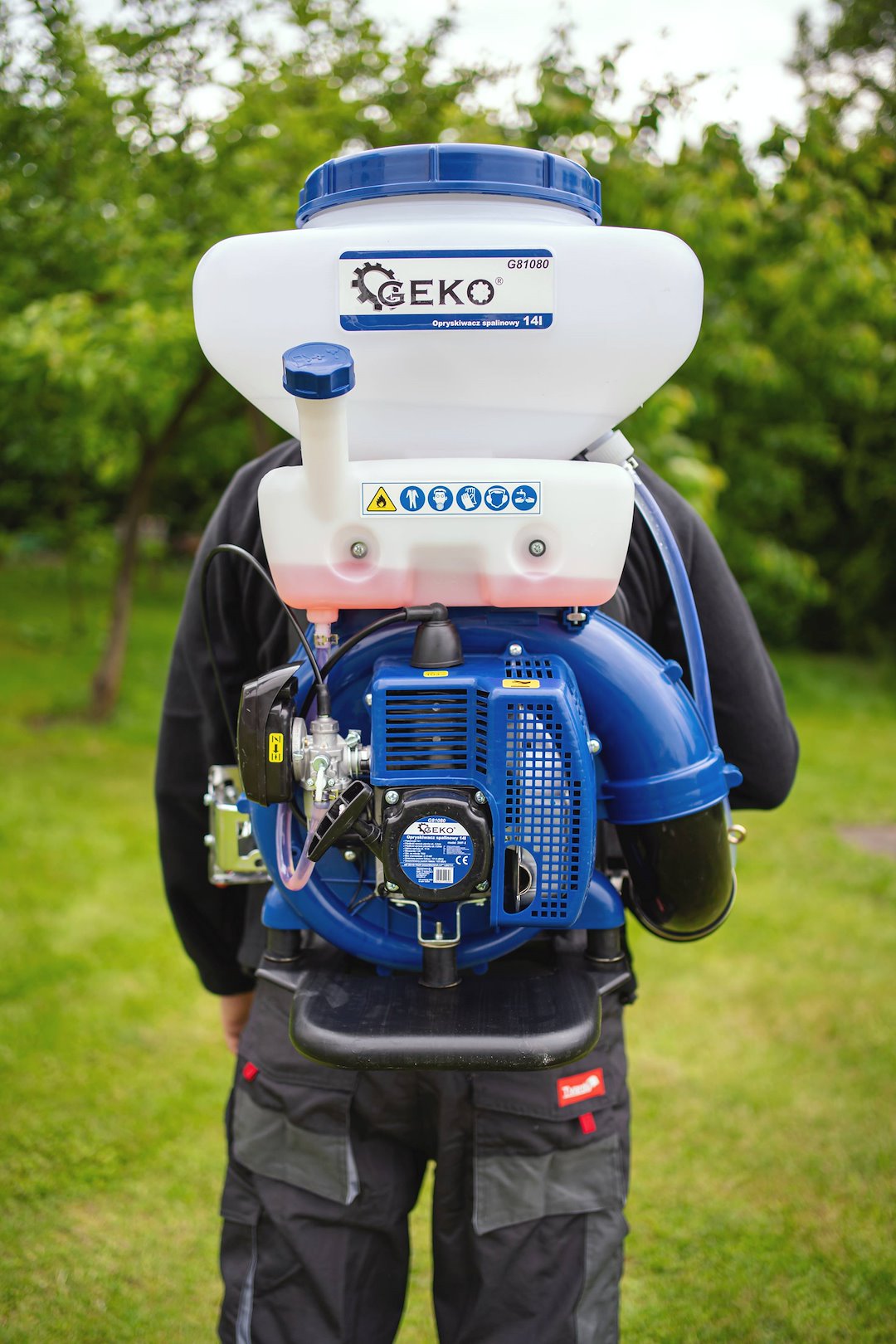 Spalovací postřikovač 14 L – Geko G81080 6