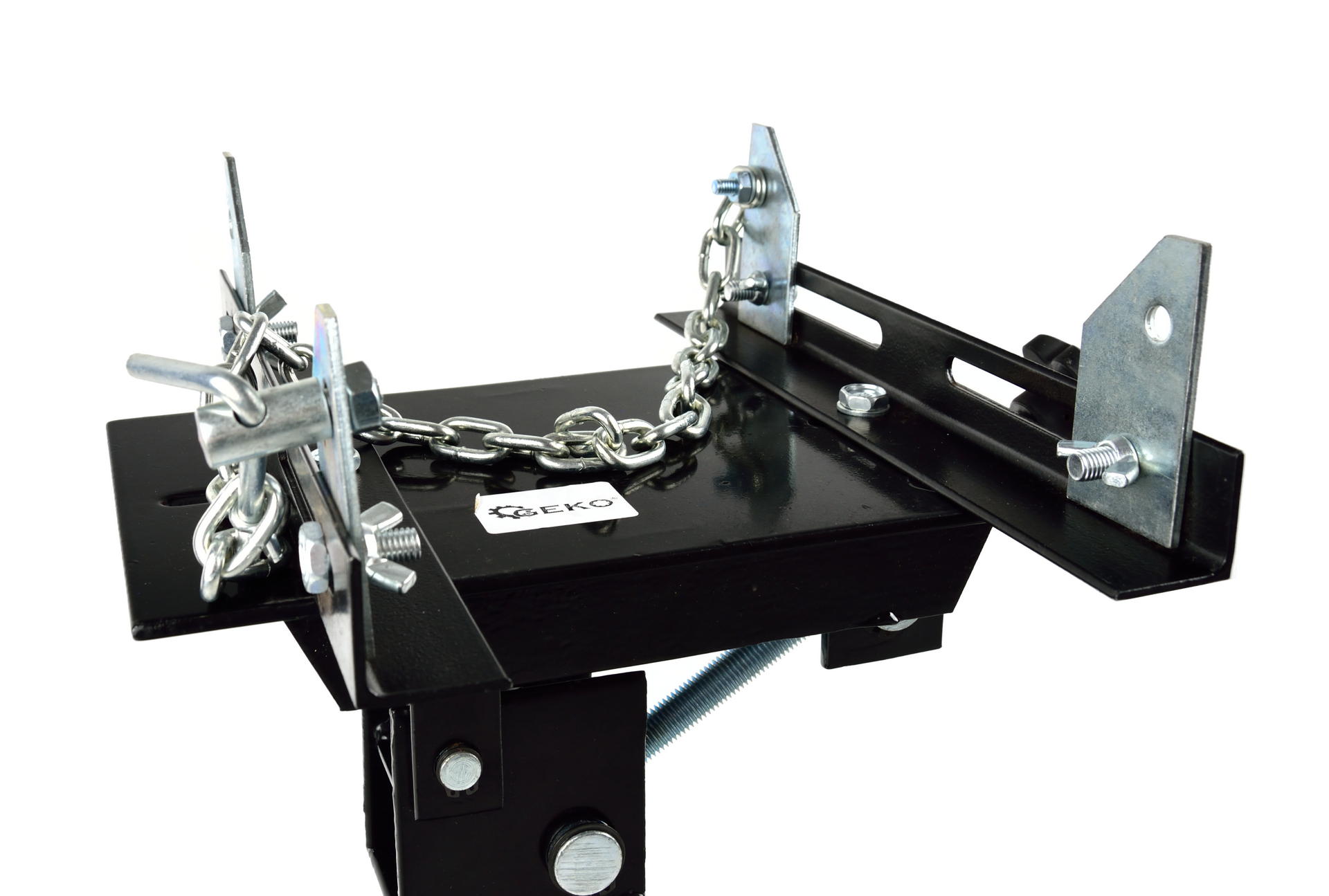 Adapter pro zvedák převodovky 600 kg Geko – použití v dílně
