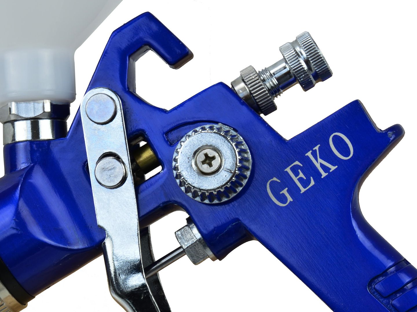 Lakovací pistole HVLP Geko – detail trysky 1,4 mm
