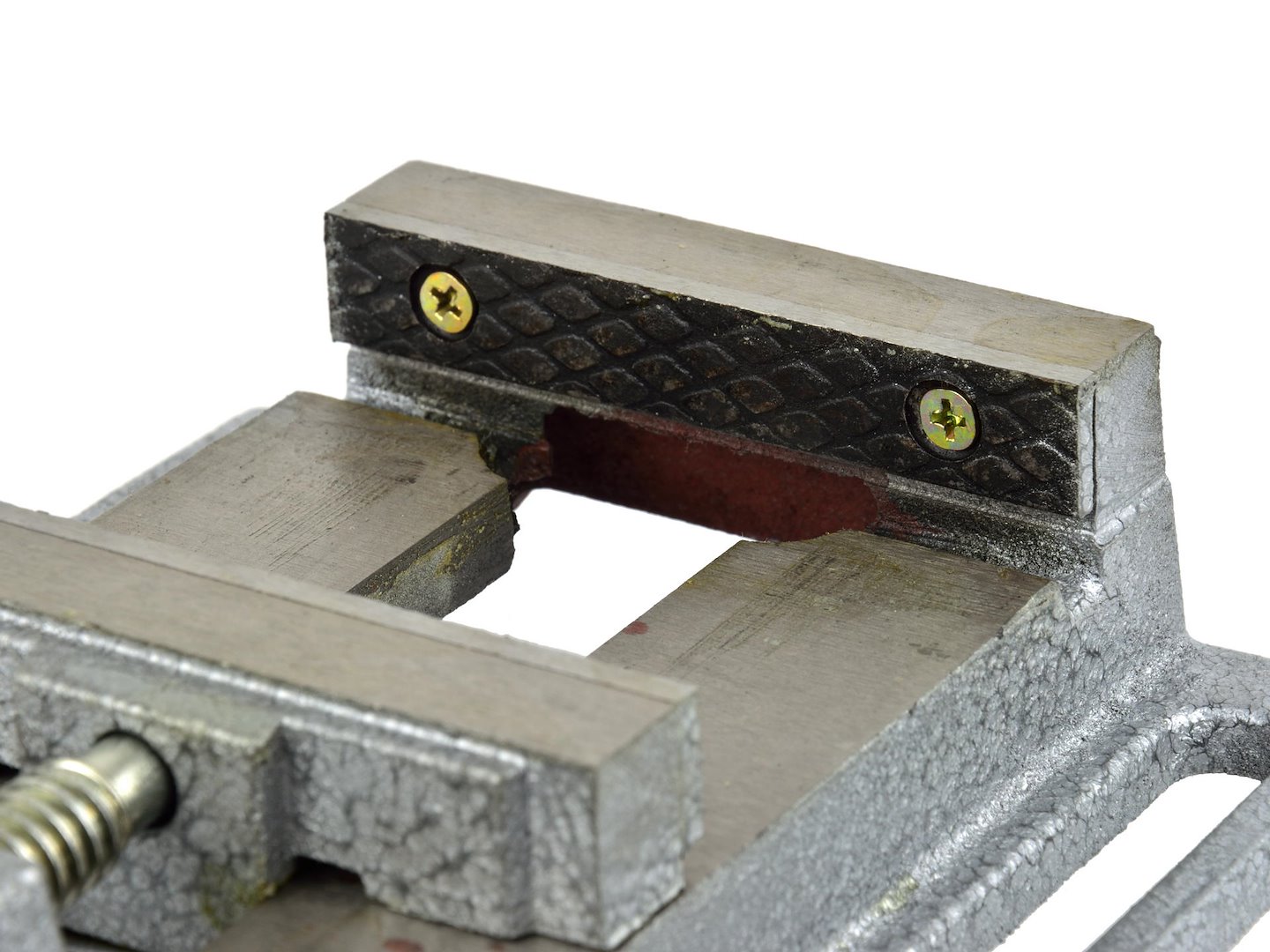 Modelářské svěráky Geko 100 mm – detail čelistí