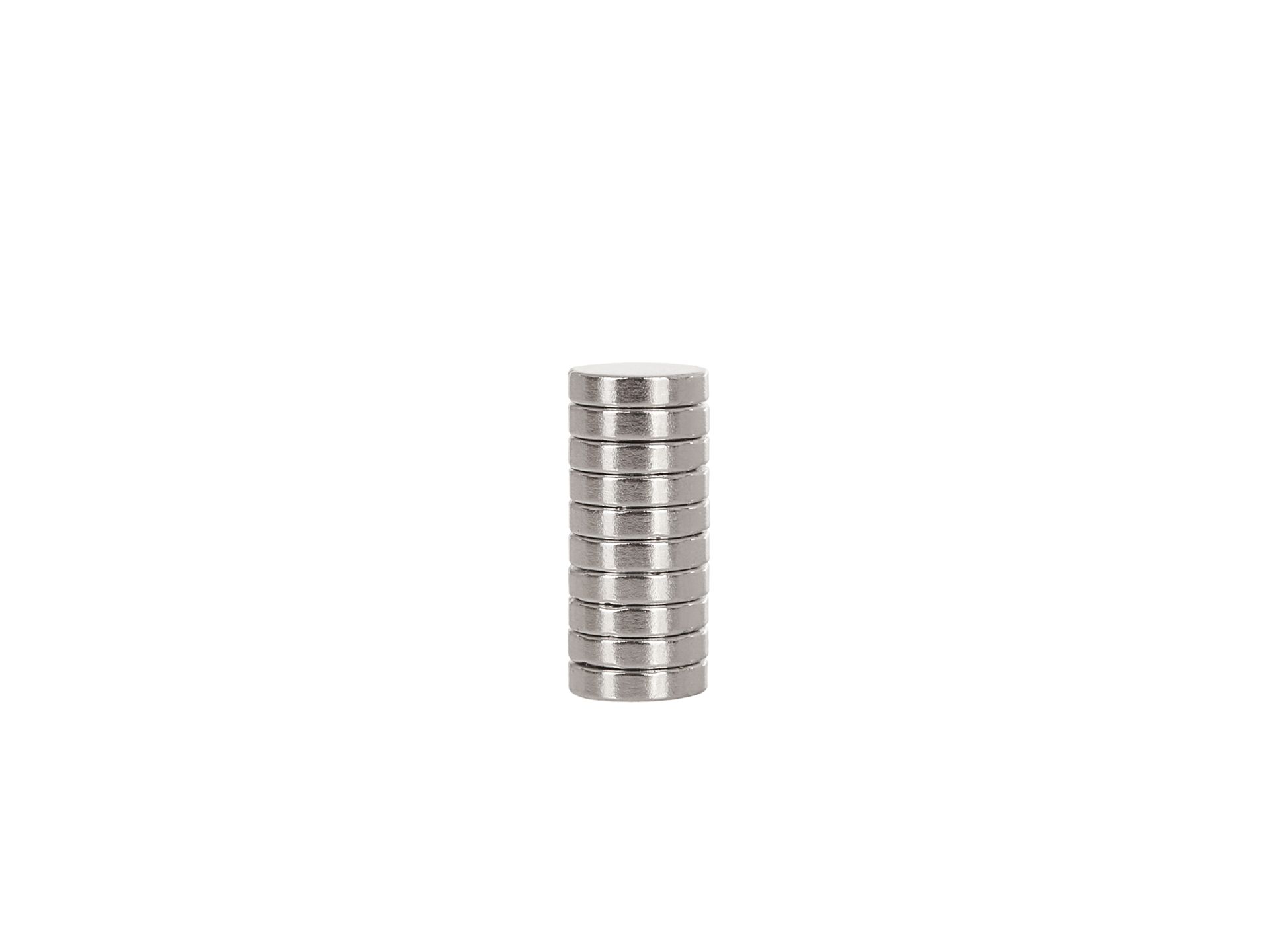 Neodymový válečný magnet 8x2 mm – pohled na sadu