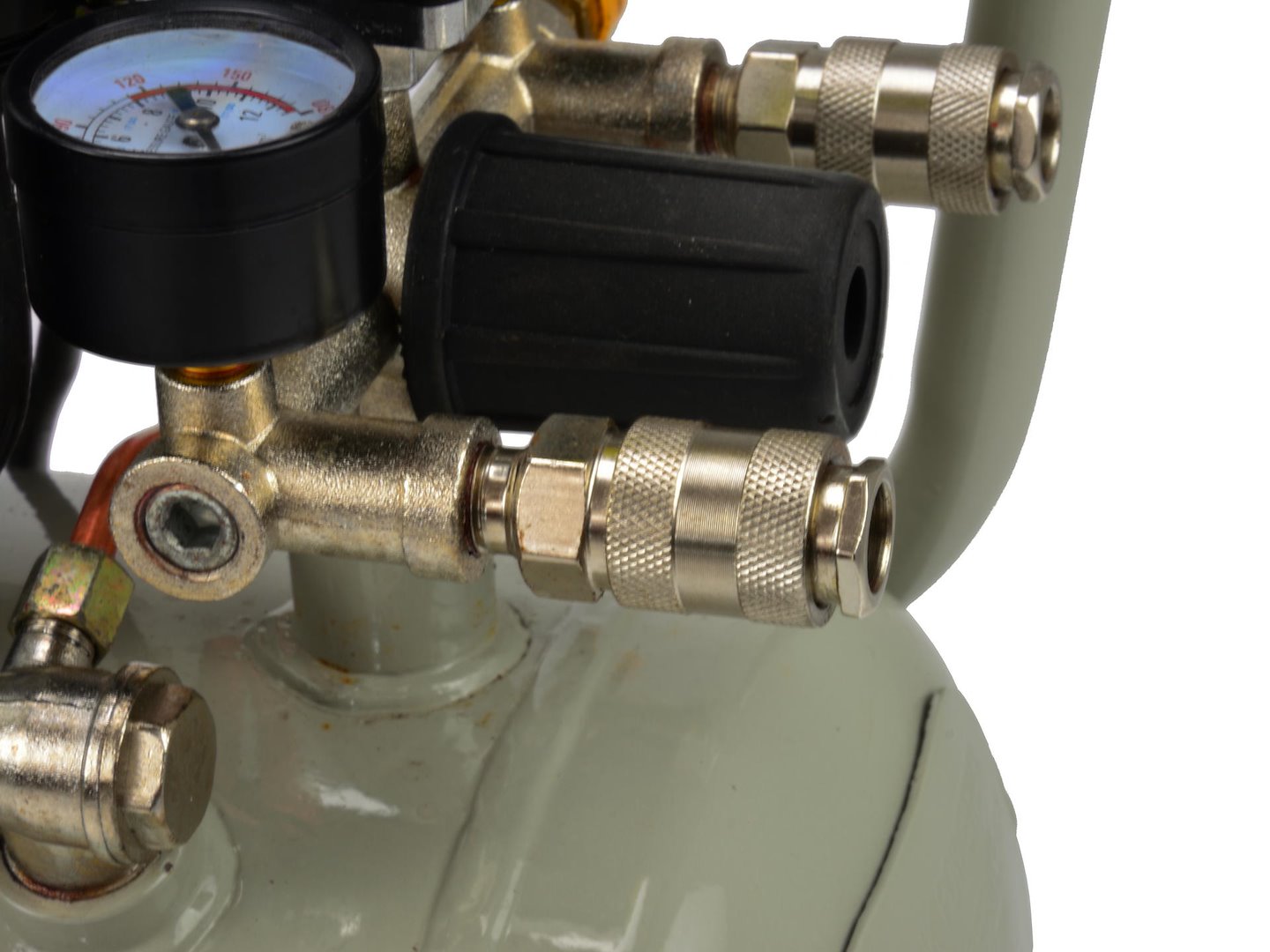 Olejový kompresor Geko 24 l – detail motoru