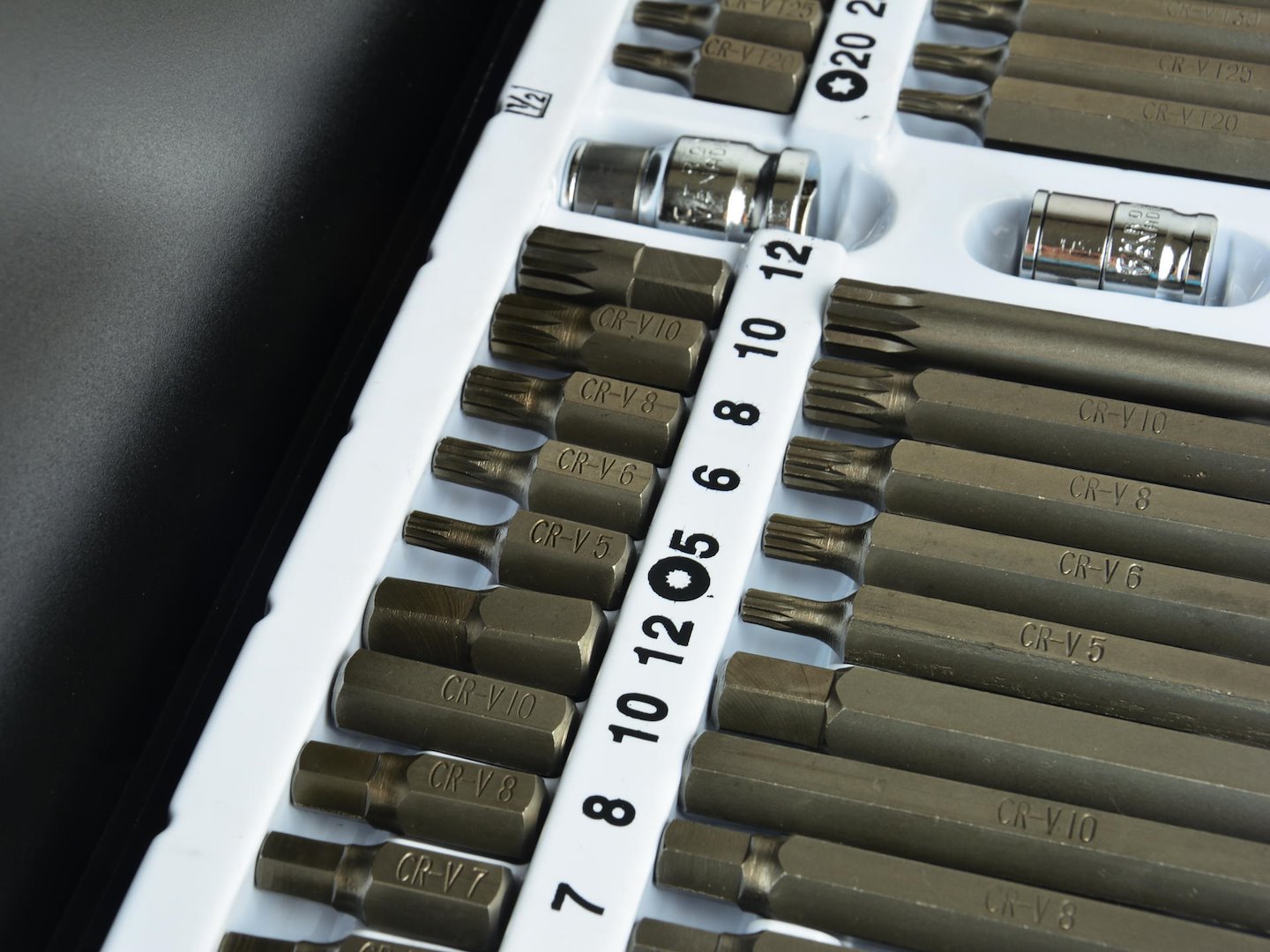 Sada bitů Torx Imbus Spline Geko G10030 – kovová krabička