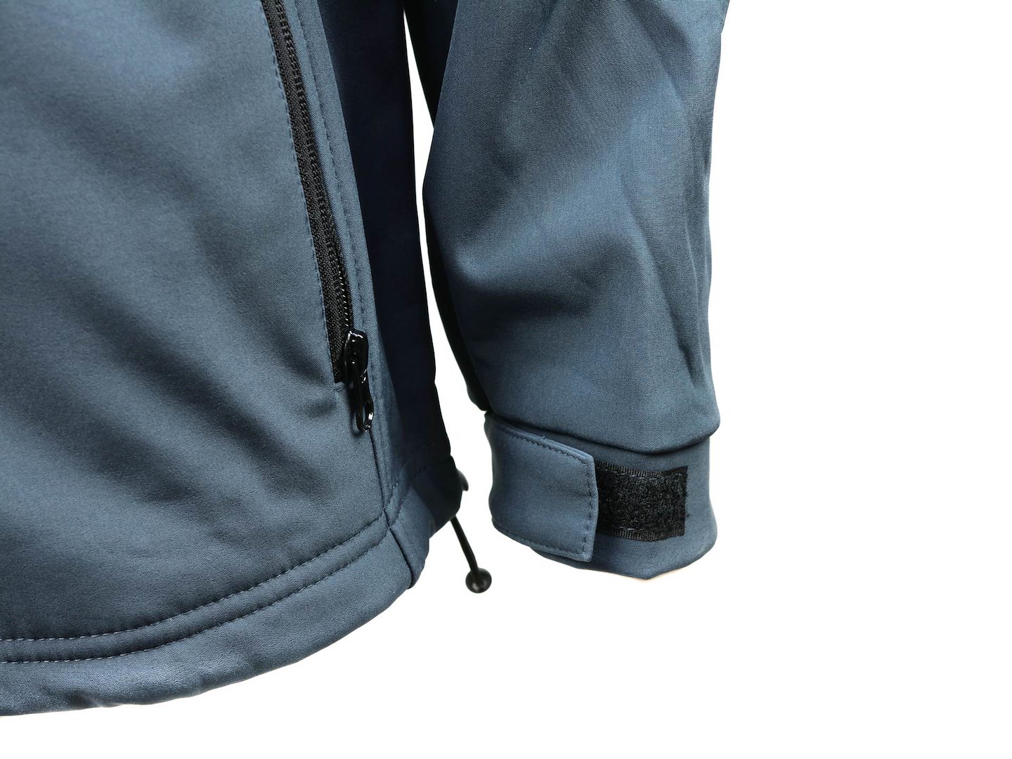Softshellová bunda velikost M – detail spodního lemu s elastickou šňůrkou