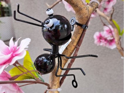 roztomilý kovový mravenec na zavěšení | 9,5 cm