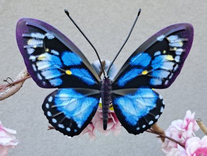kovový motýl na zavěšení | modrý