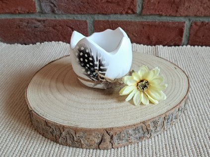 polyresinová skořápka s peřím | 9 cm