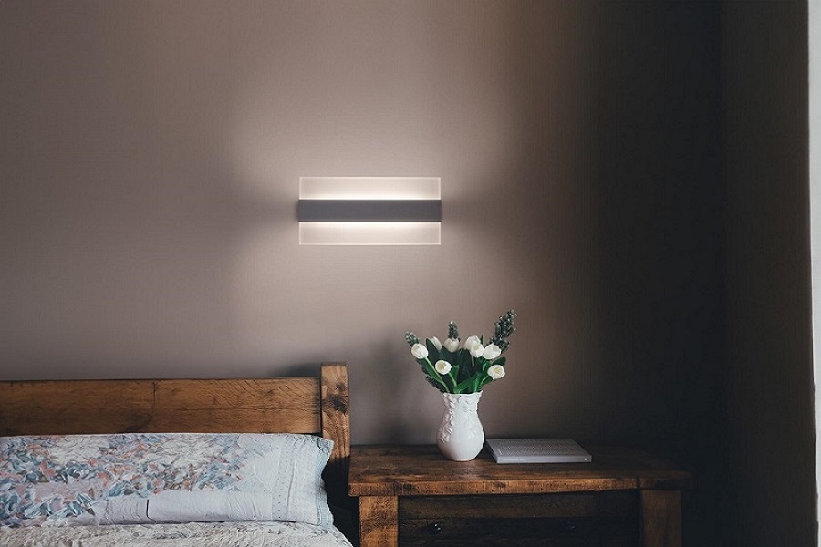 Nástěnné světlo do ložnice doladí atmosféru v místnosti