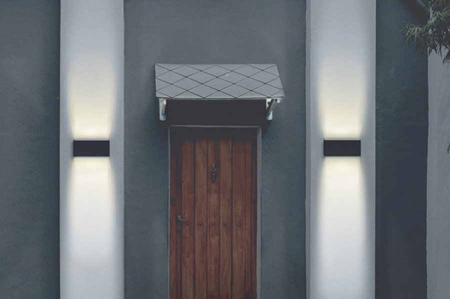 Moderní venkovní osvětlení domu