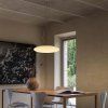 skleněný designový bílý lustr na žárovky