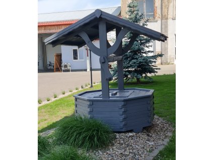 Dřevěná zahradní dekorační studna Botodre – průměr 110 cm, šedá