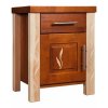 Dřevěný noční stolek z kolekce Amanda řezba Jandre