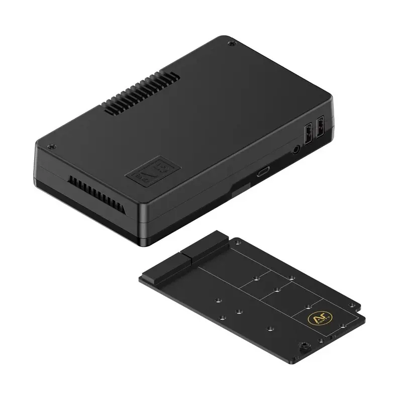 Argon ONE V5 s dvojicí M.2 NVMe PCIe slotů pro Raspberry Pi 5 – celkový pohled na pouzdro