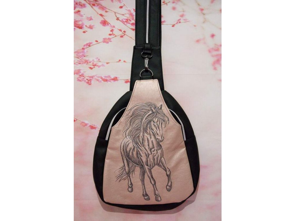 Vyšívaný batoh Arnošt - Kůň na růžové