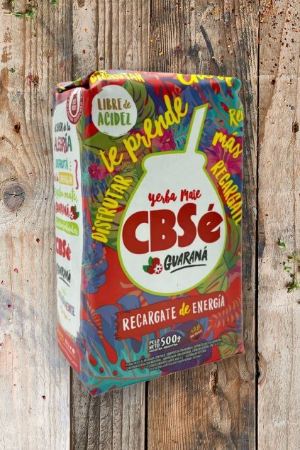 maté s guaranou na dřevě