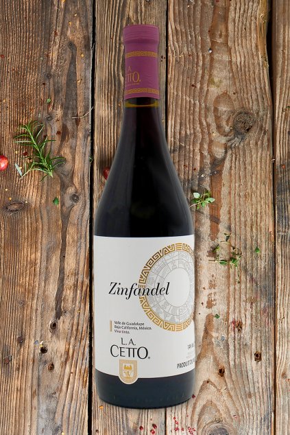 LACetto Zinfandel drevo