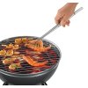 1068002800 Pinzeta na servírování 30 cm od Kuchenprofi ukázka na grilu