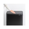 130625 BO TOUCH BIN HI 2x30 l matně černá použití