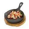 0305101016 BBQ Mini kulatá grilovacíservírovací pánev s prkénkem 26x18x6 cm vhodné do gastro provozů (2)