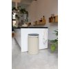 200748 TOUCH BIN NEW Dotykový odpadkový koš 40 l jemná béžová od Brabantia je opravdu nádherný