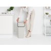 214424 Odpadkový koš Sort & Go 40 l světle šedá od Brabantia (8)
