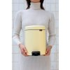 NewIcon Pedal Bin, 12L Mellow Yellow 8710755233807 Brabantia 233807 Nadčasový a ikonický koš NEWICON 12 L žlutý (4)