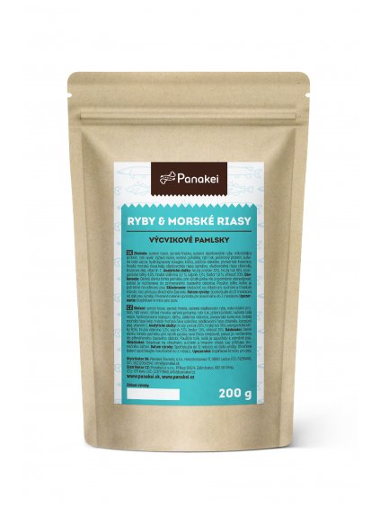 Balení výcvikových pamlsků Panakei Ryby a mořské řasy na bílém pozadí