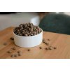 Porce grain free granulí Panakei Sensitive Srnec + Zajíc + Batát v bílé misce