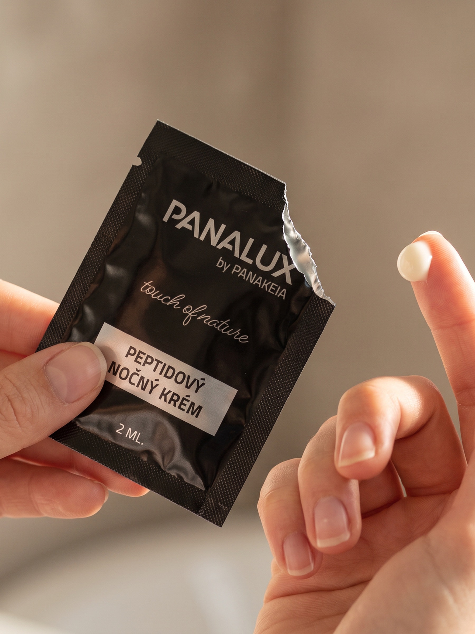 PANAKEIA (Minta) Peptid éjszakai krém 2ml (4)