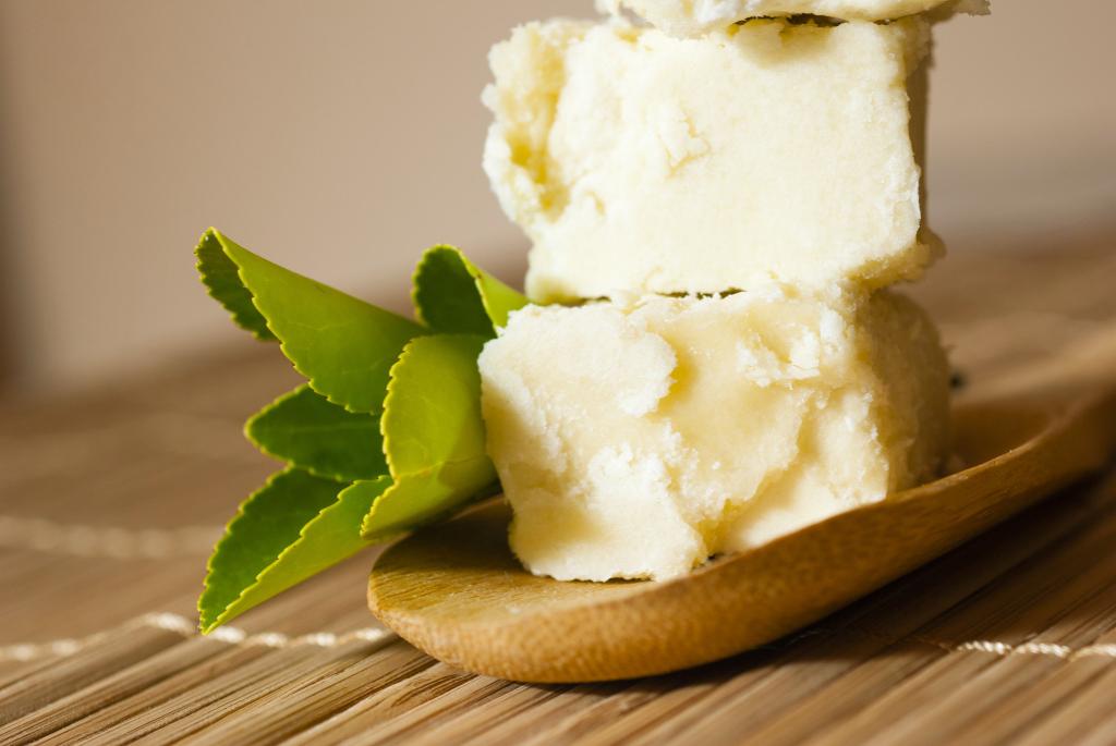 bambucke-maslo-tajomstvo-krasy-africkych-zien-1