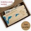 Dřevěné pouzdro na peníze - DELFÍN - Váš text  krabička a stuha součástí