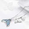 Stříbrný náhrdelník Mořská ploutev s perlou3