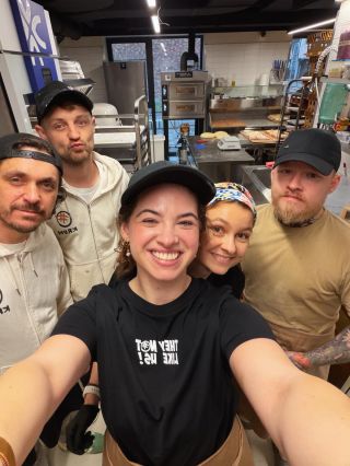 Aký bol február v Kruhu? 👀 Naši kolegovia vycestovali do Ríma objavovať chute Talianska. Od dokonalej, extra chrumkavej...