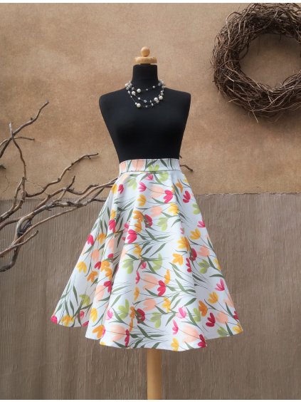 Kolová sukně - jarní rozkvetlá